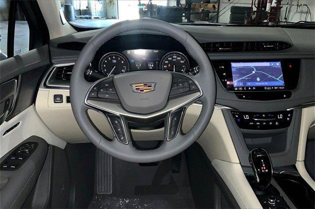 new 2025 Cadillac XT5 car, priced at $59,164