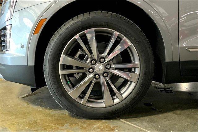 new 2025 Cadillac XT5 car, priced at $59,164