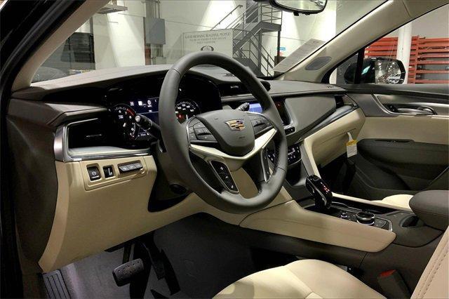new 2025 Cadillac XT5 car, priced at $59,965