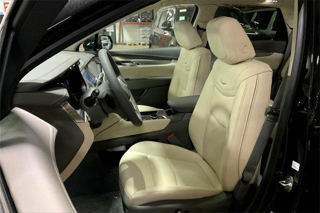 new 2025 Cadillac XT5 car, priced at $59,965