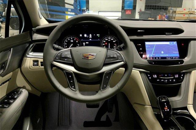 new 2025 Cadillac XT5 car, priced at $59,965