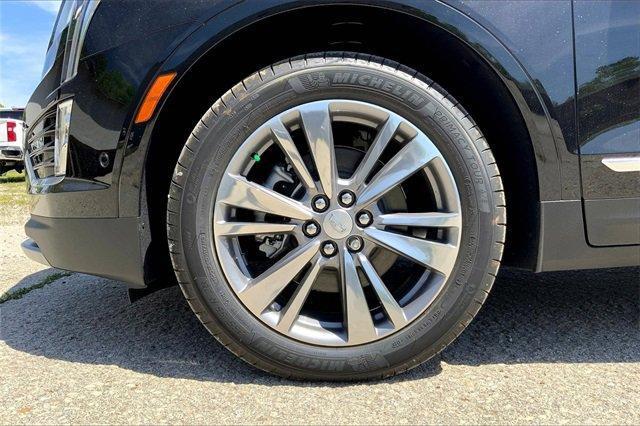 new 2025 Cadillac XT5 car, priced at $59,789