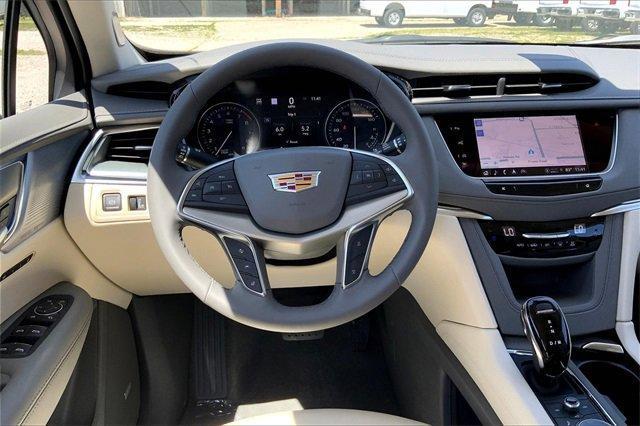 new 2025 Cadillac XT5 car, priced at $59,789
