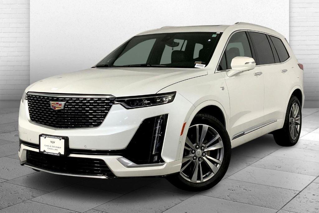 used 2024 Cadillac XT6 car, priced at $43,892
