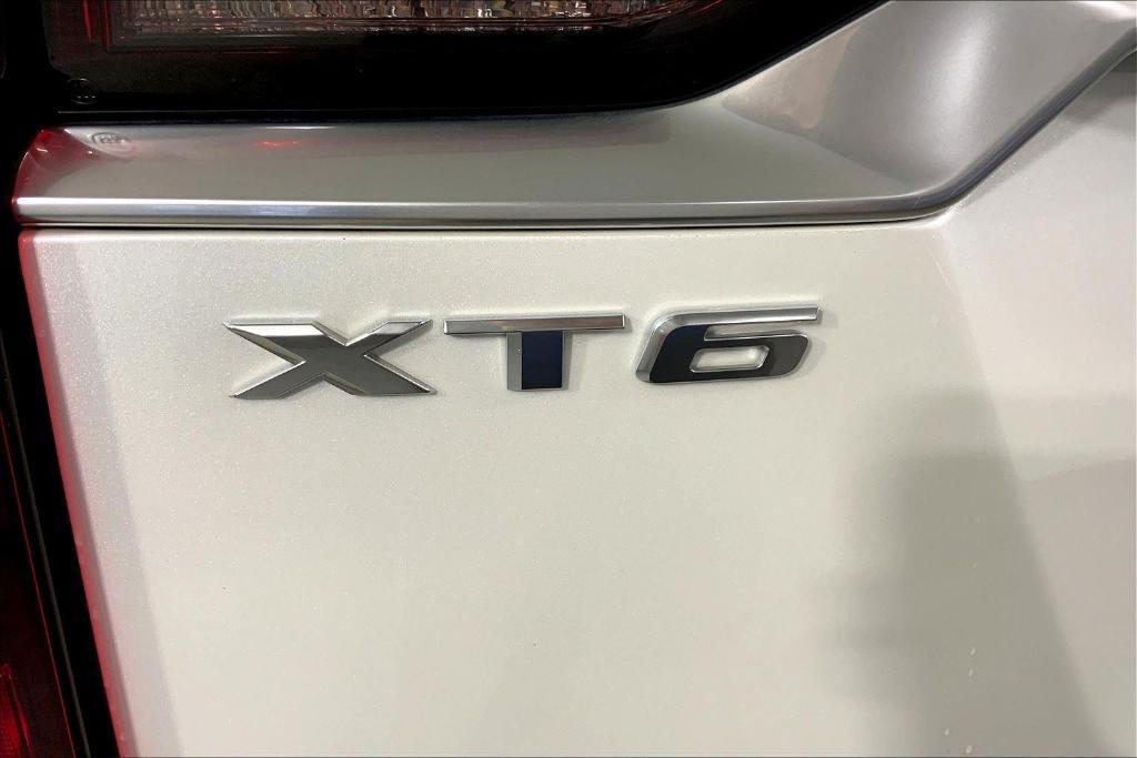 used 2024 Cadillac XT6 car, priced at $43,892