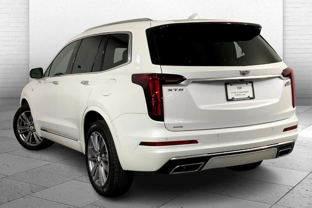 used 2024 Cadillac XT6 car, priced at $43,892