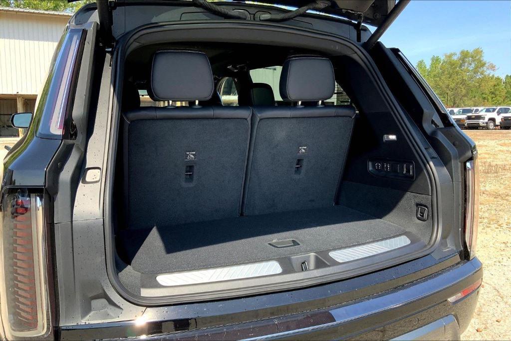 new 2026 Cadillac VISTIQ car, priced at $81,015