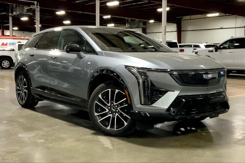 new 2025 Cadillac OPTIQ car, priced at $55,914