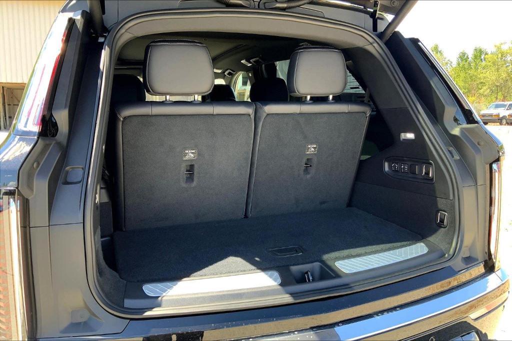 new 2026 Cadillac VISTIQ car, priced at $80,515