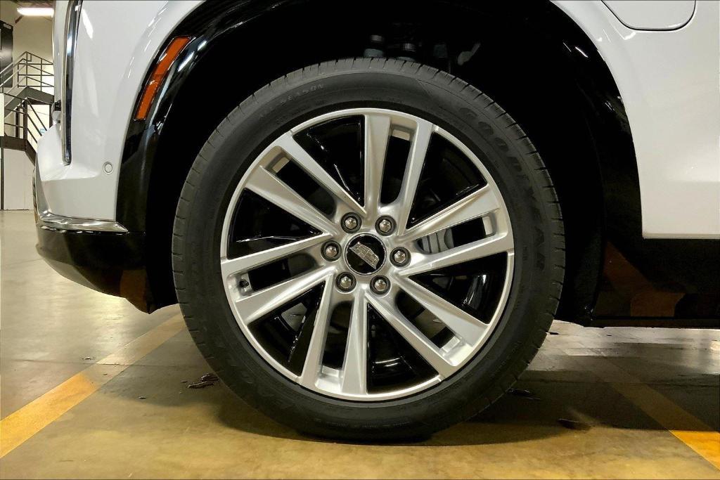 new 2026 Cadillac VISTIQ car, priced at $82,110