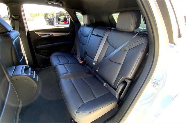 new 2025 Cadillac XT5 car, priced at $38,915