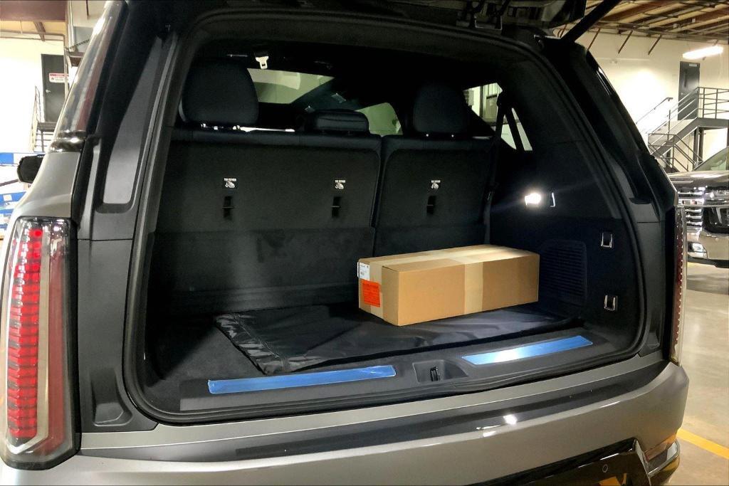 new 2026 Cadillac Escalade IQL car, priced at $171,865