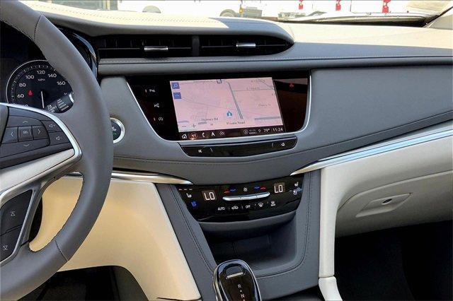 new 2025 Cadillac XT5 car, priced at $60,389