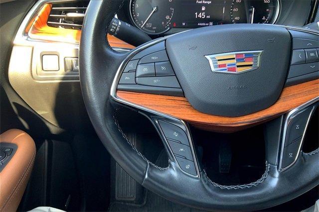 used 2022 Cadillac XT5 car, priced at $27,458