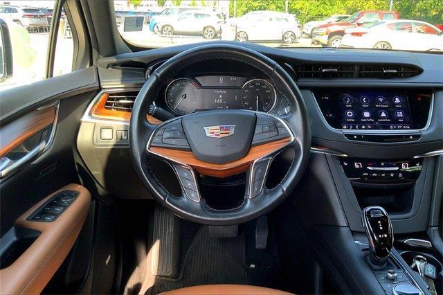 used 2022 Cadillac XT5 car, priced at $27,458