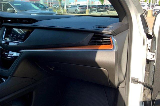 used 2022 Cadillac XT5 car, priced at $27,458