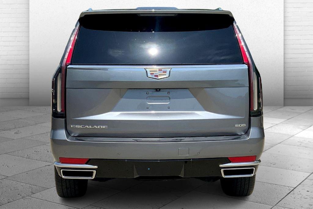 used 2022 Cadillac Escalade ESV car, priced at $59,786