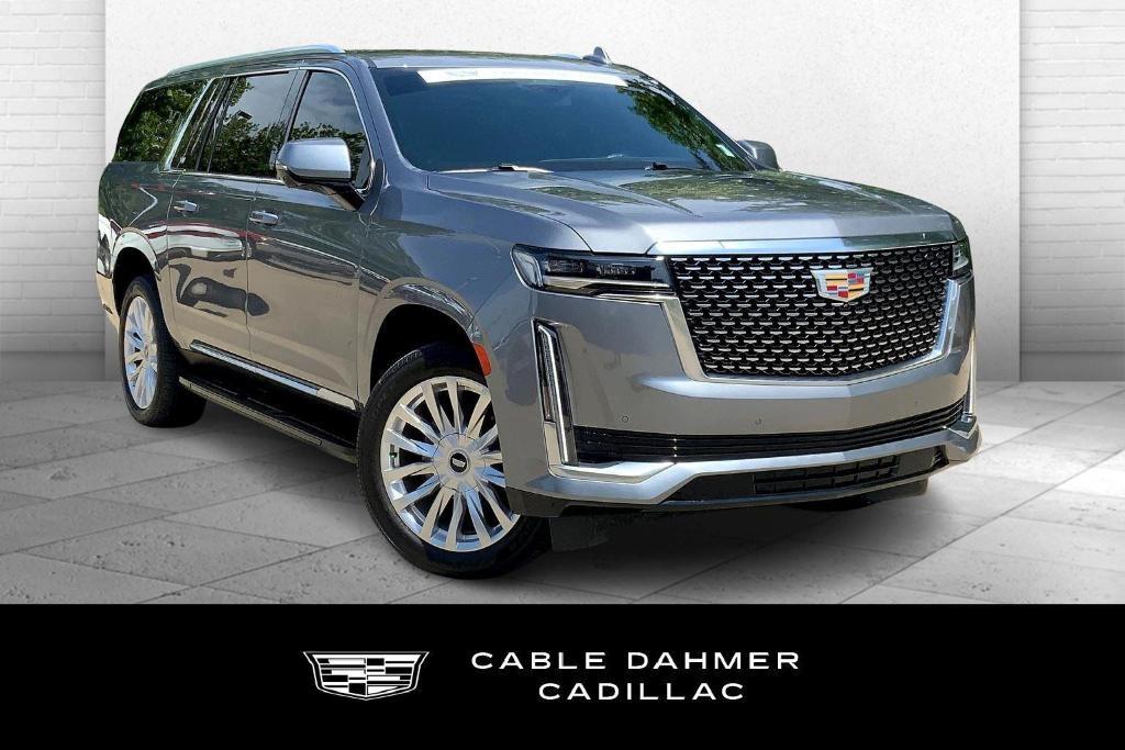 used 2022 Cadillac Escalade ESV car, priced at $59,786