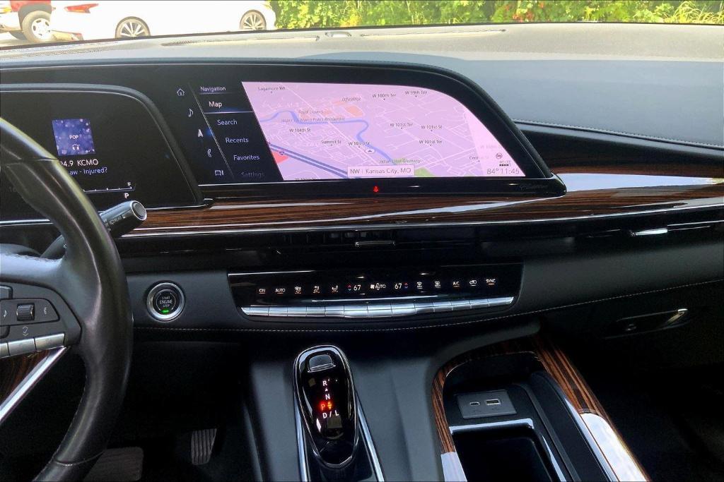 used 2022 Cadillac Escalade ESV car, priced at $59,786