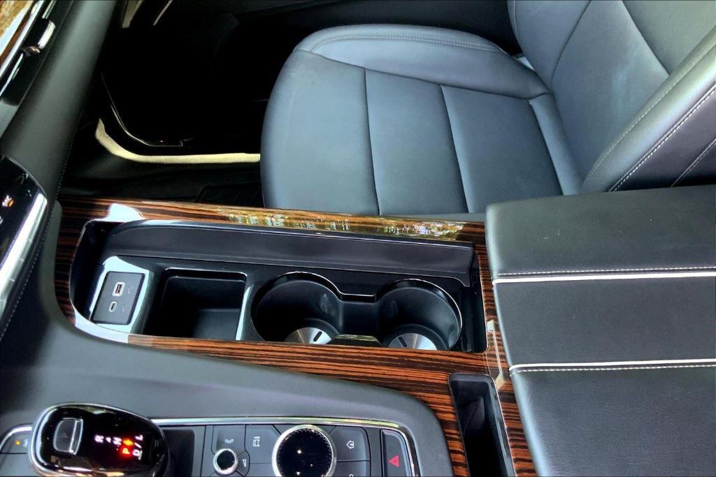 used 2022 Cadillac Escalade ESV car, priced at $59,786