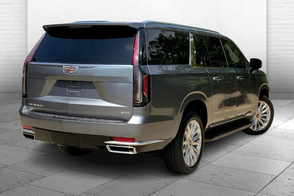 used 2022 Cadillac Escalade ESV car, priced at $59,786