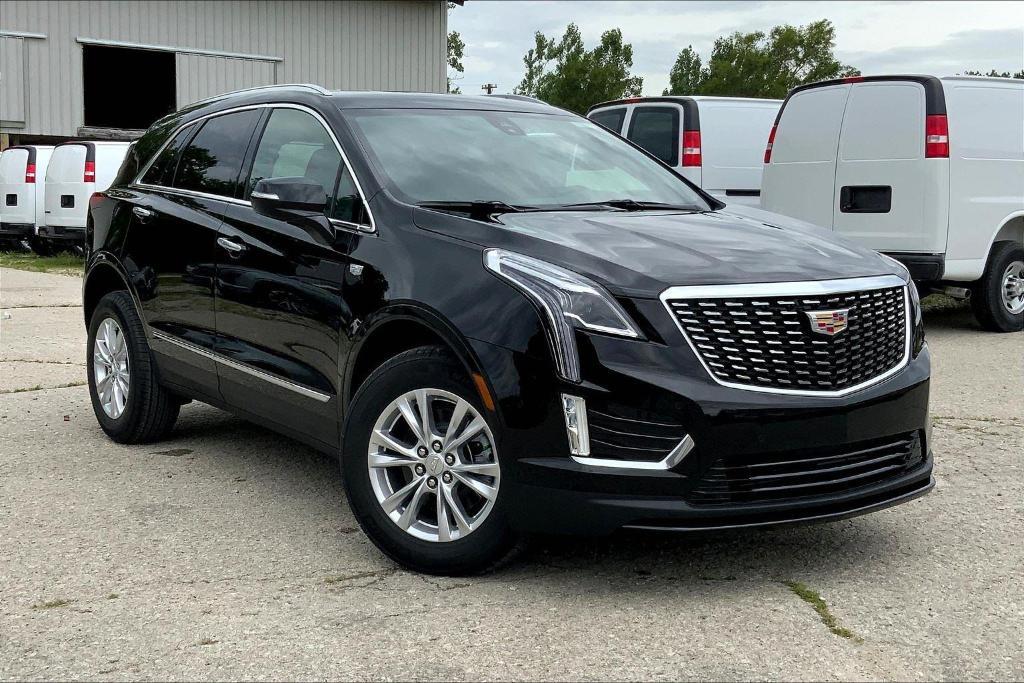 new 2025 Cadillac XT5 car, priced at $45,415