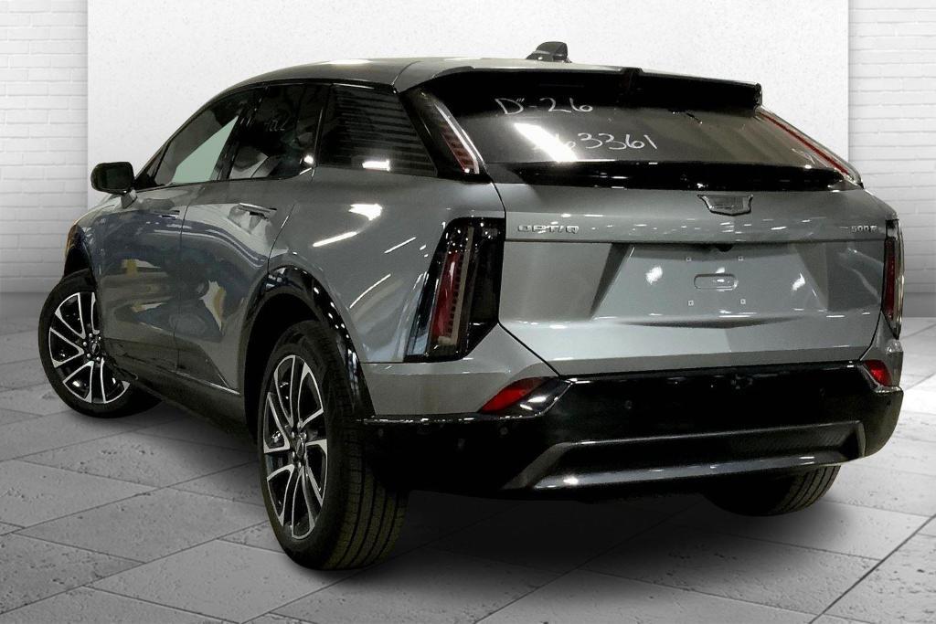 new 2025 Cadillac OPTIQ car, priced at $55,914