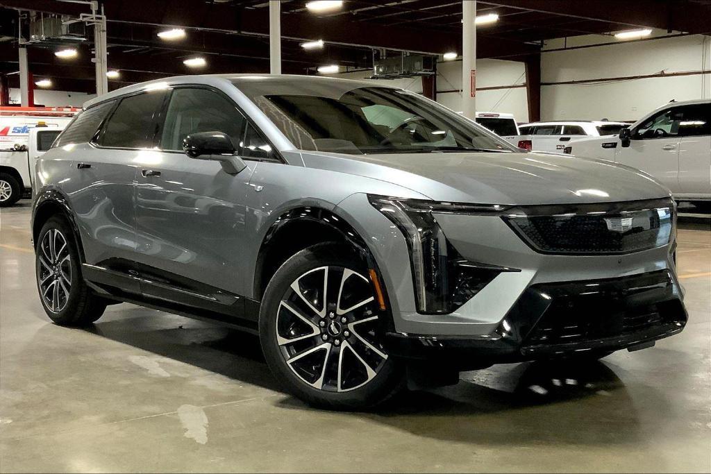 new 2025 Cadillac OPTIQ car, priced at $55,914
