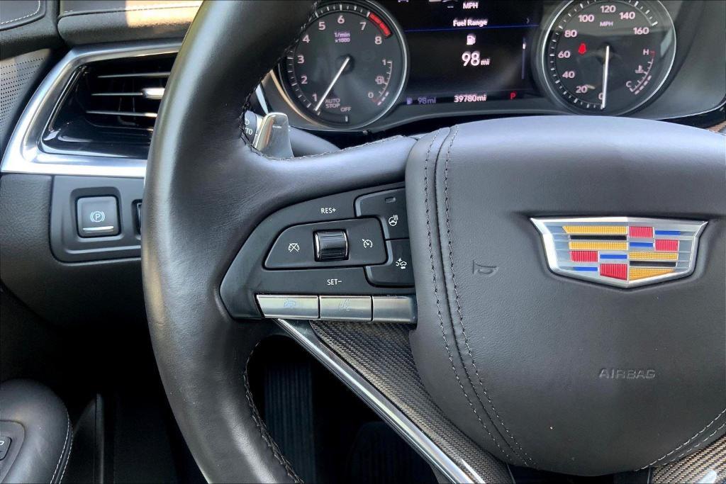 used 2024 Cadillac XT6 car, priced at $50,000