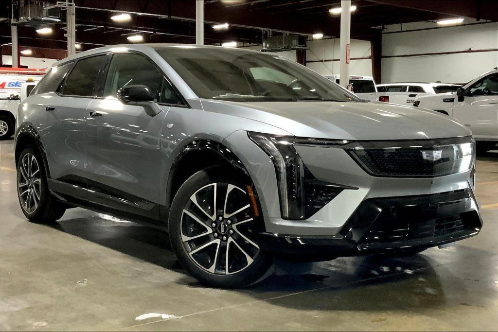 new 2025 Cadillac OPTIQ car, priced at $55,914