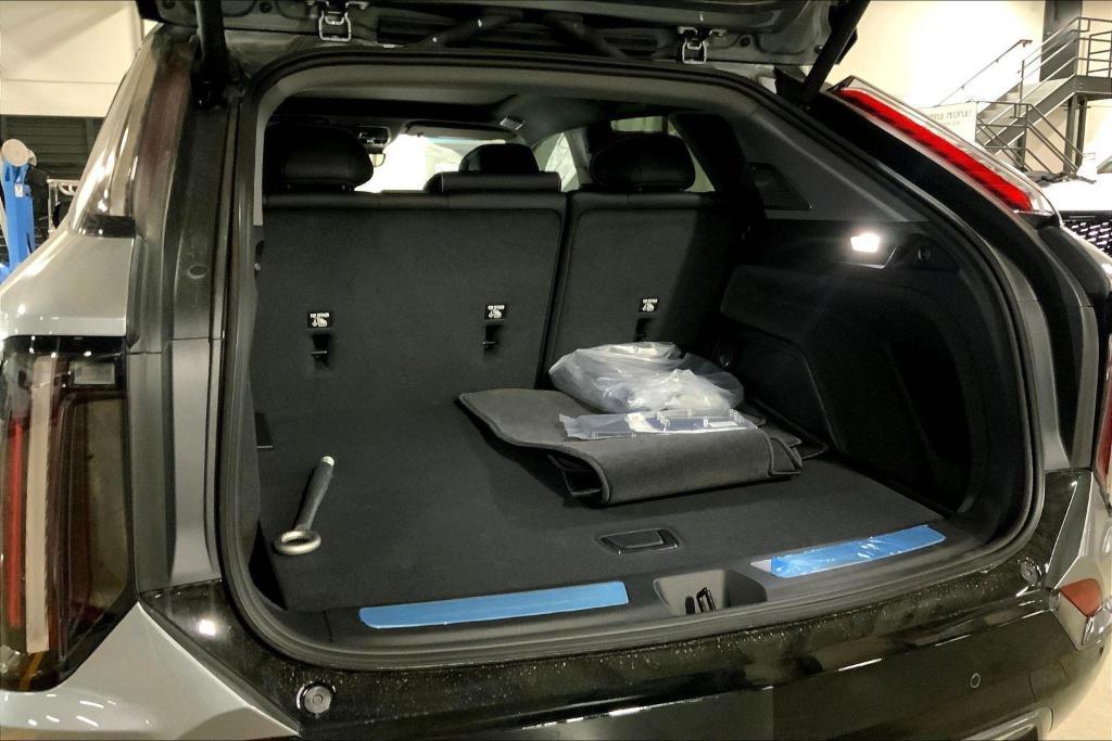 new 2025 Cadillac OPTIQ car, priced at $55,914