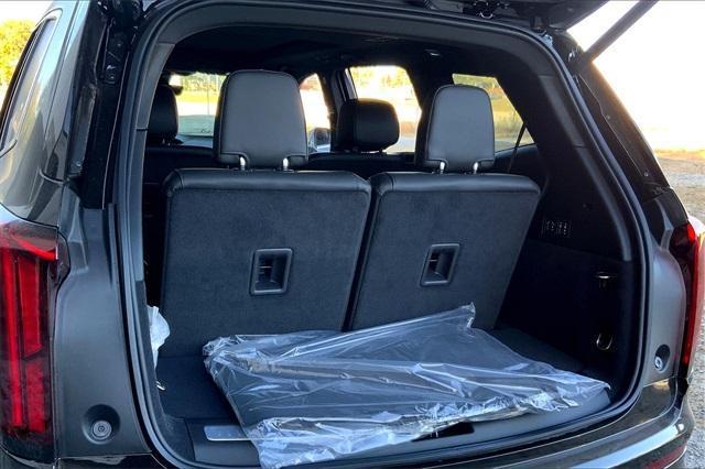 new 2025 Cadillac XT6 car, priced at $62,515