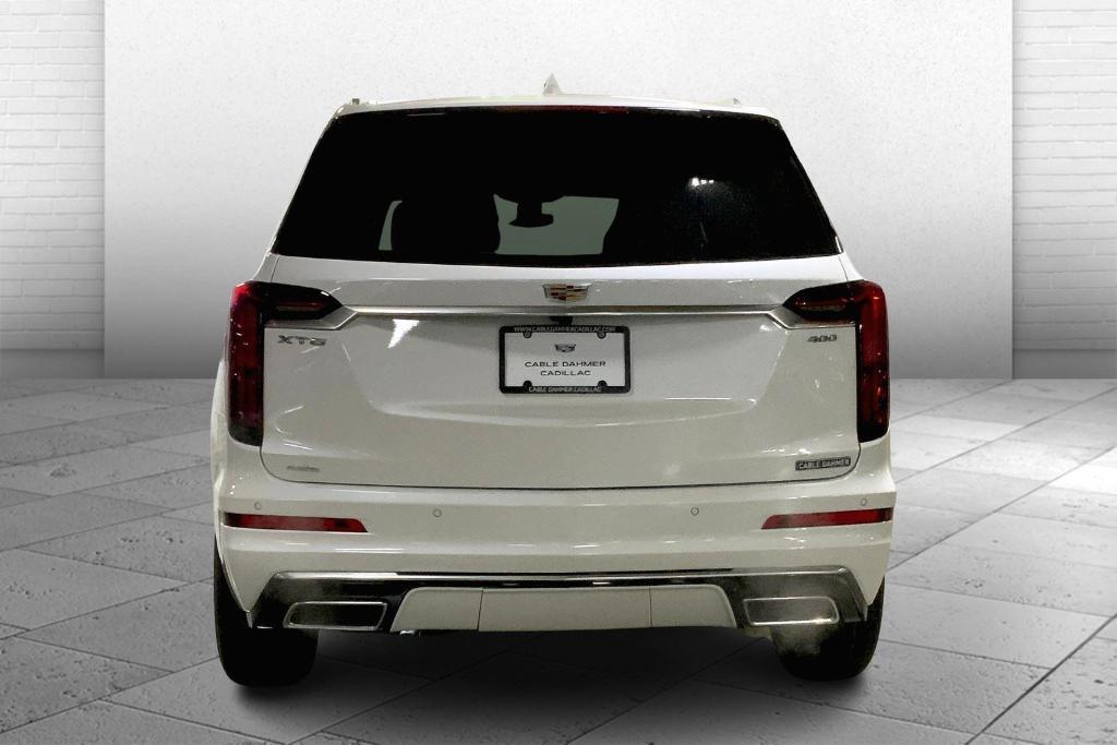 new 2025 Cadillac XT6 car, priced at $56,114