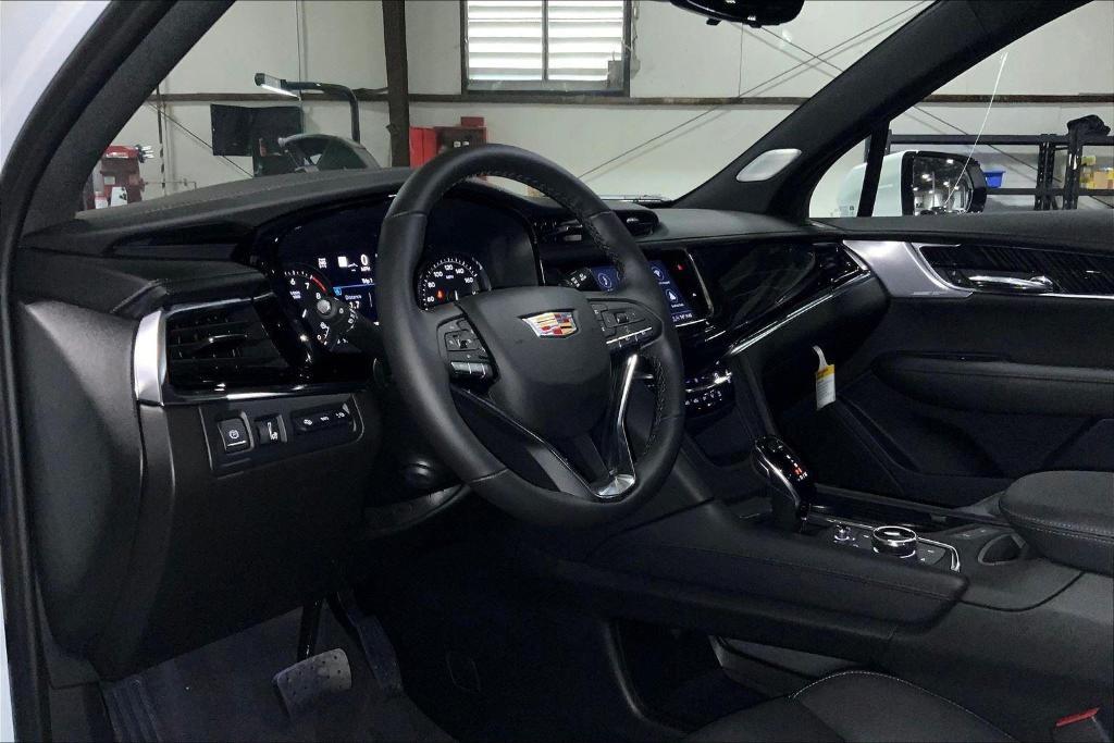 new 2025 Cadillac XT6 car, priced at $56,114