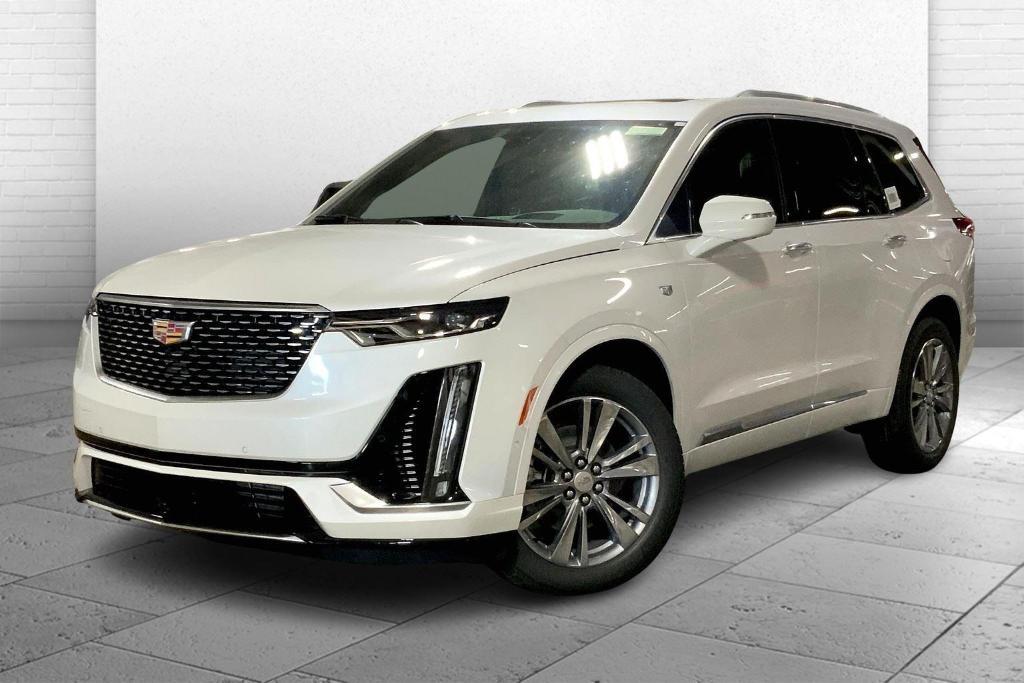 new 2025 Cadillac XT6 car, priced at $56,114