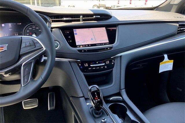 new 2025 Cadillac XT5 car, priced at $63,090