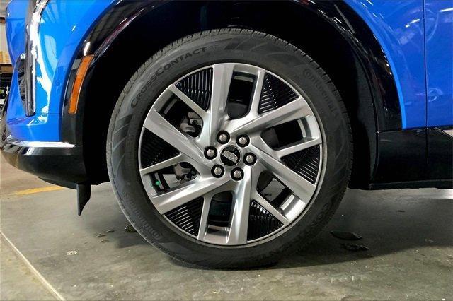 new 2025 Cadillac OPTIQ car, priced at $56,595