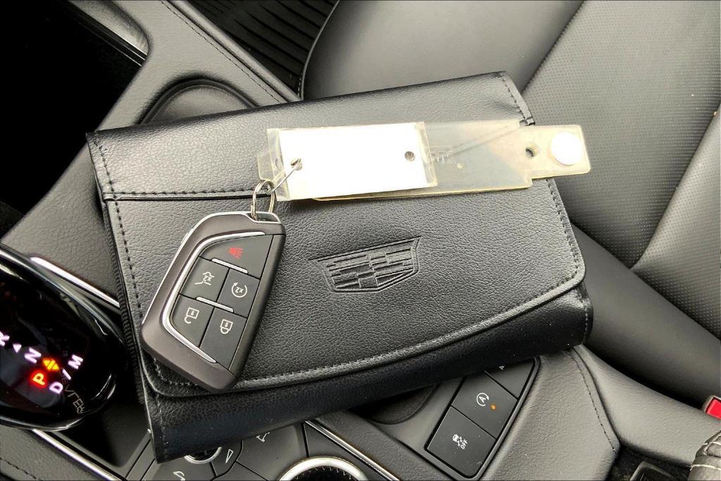 used 2024 Cadillac XT4 car, priced at $35,423
