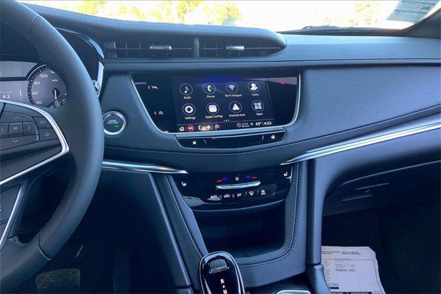 new 2025 Cadillac XT5 car, priced at $40,690