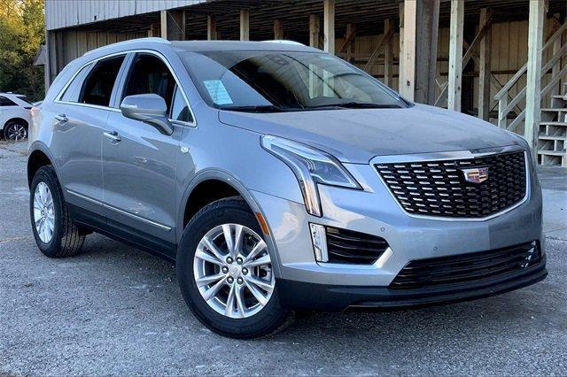 new 2025 Cadillac XT5 car, priced at $40,690