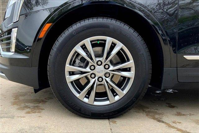 used 2022 Cadillac XT5 car, priced at $38,000