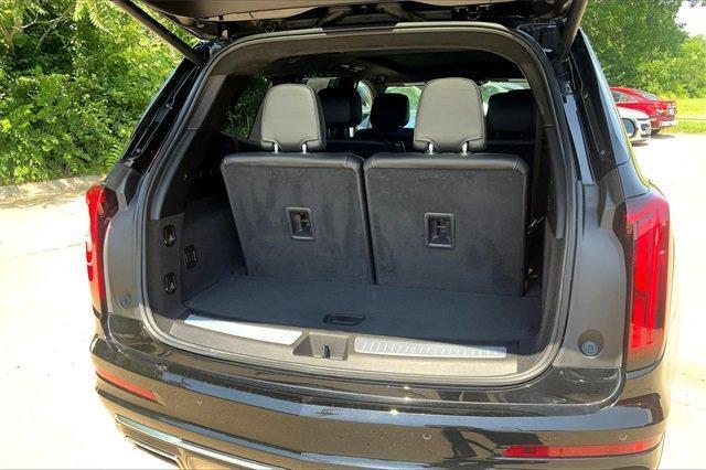used 2022 Cadillac XT6 car, priced at $40,521
