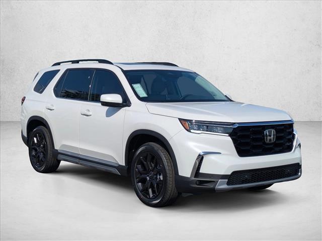 new 2025 Honda Pilot car, priced at $47,781