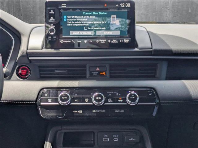 new 2025 Honda Pilot car, priced at $47,204