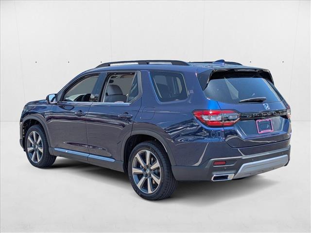 new 2025 Honda Pilot car, priced at $45,621