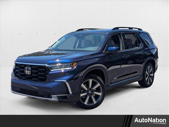 new 2025 Honda Pilot car, priced at $45,621