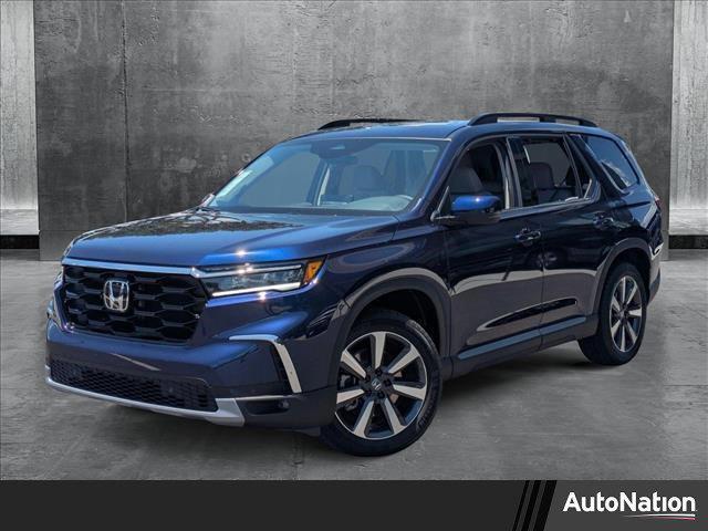 new 2025 Honda Pilot car, priced at $45,621