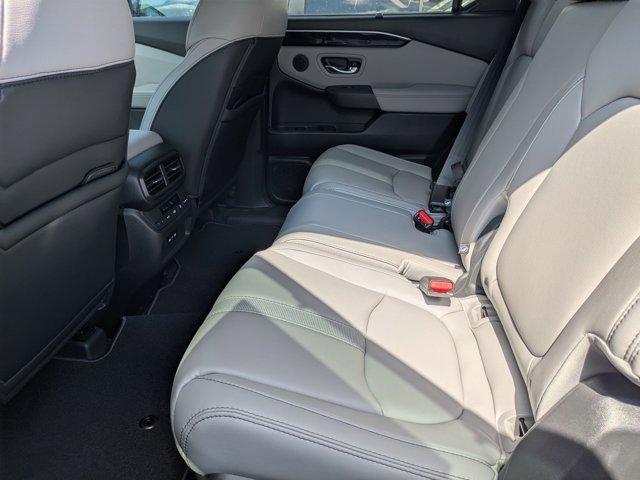 new 2025 Honda Pilot car, priced at $42,559