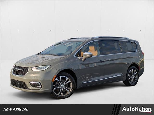used 2022 Chrysler Pacifica car, priced at $35,491