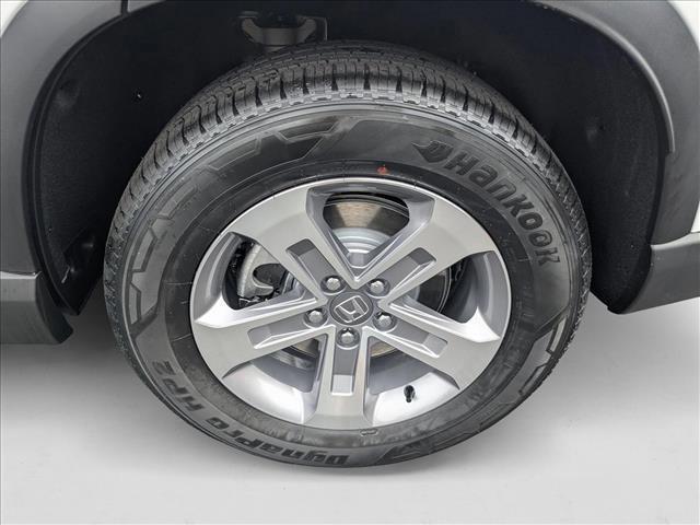 new 2025 Honda Pilot car, priced at $43,578